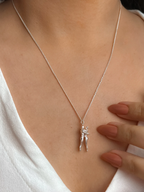 Colar Abraço Eterno - Aço Inox Banhado