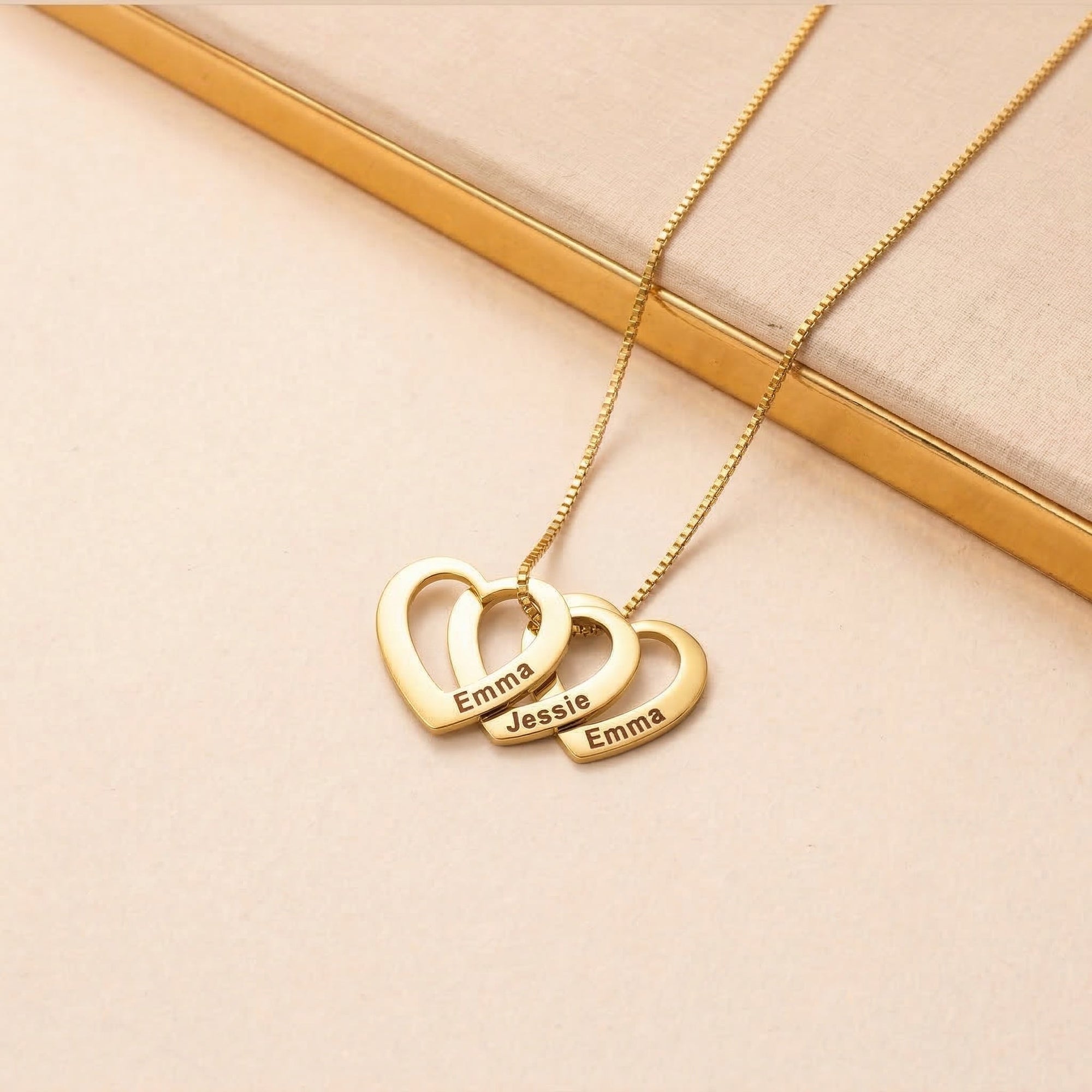 Colar Corações Conectados - Aço Inox Banhado