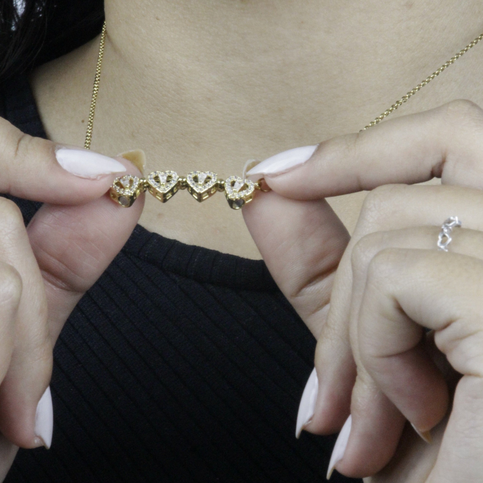 Colar Trevo de Quatro Folhas Magnético - Aço Inox Banhado