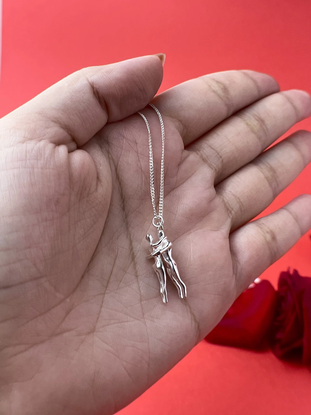 Colar Abraço Eterno - Aço Inox Banhado